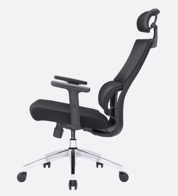 mesh executive chair in black